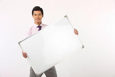 《最终幻想7：重生》PC版首个更新上线 17.7GB